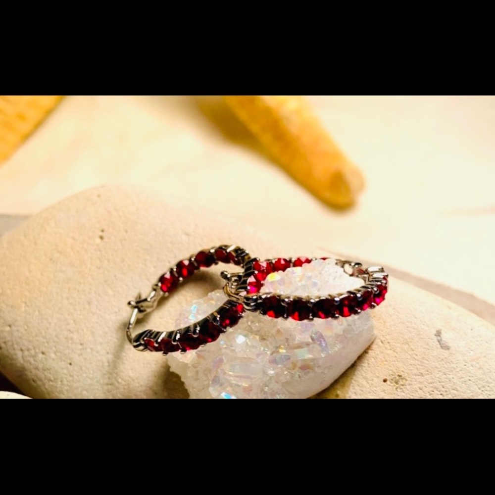 SWAROVSKI  Siam Crystal Hoops in SS - Picture 6 of 9
